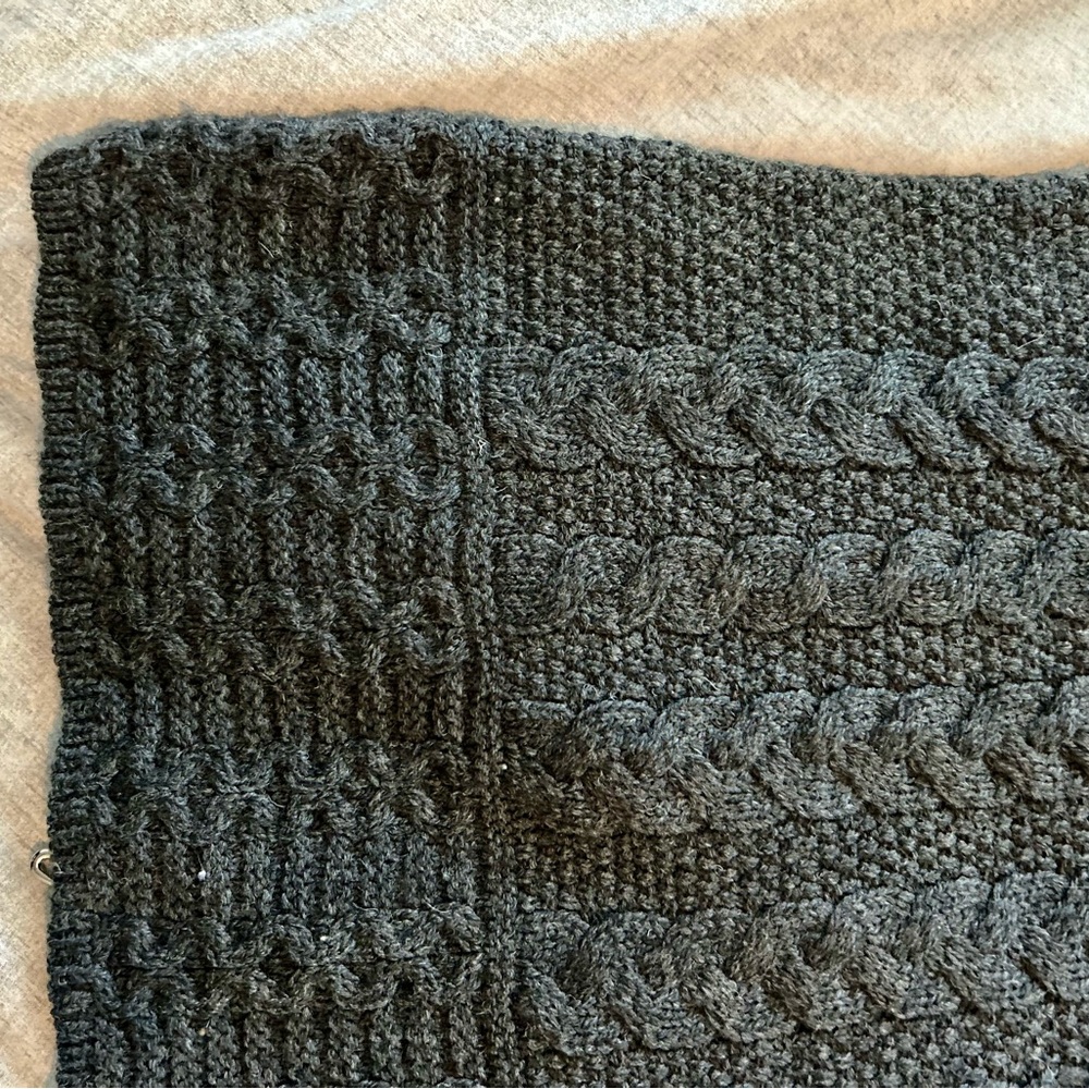 Aran Crafts Dark Gray Wool Sweater, Authenticity certificate - Picture 6 of 9